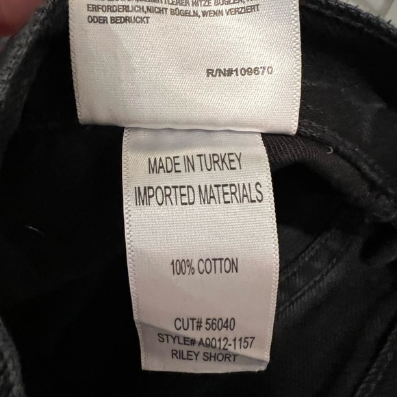 AGOLDE size 29 Riley shorts - Picture 2 of 3